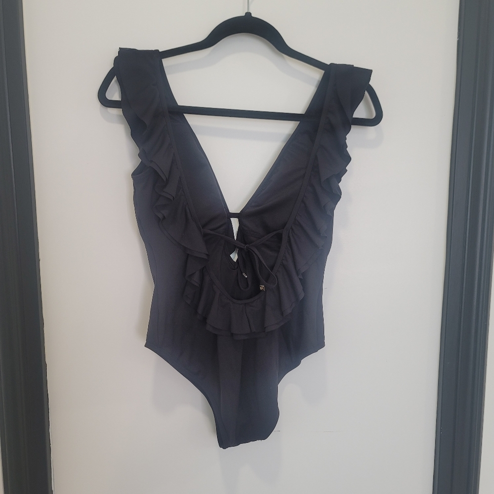 MICHAEL KORS Black Ruffle Low Back One Piece Swimsuit Size 10 Resortwear - Picture 6 of 17